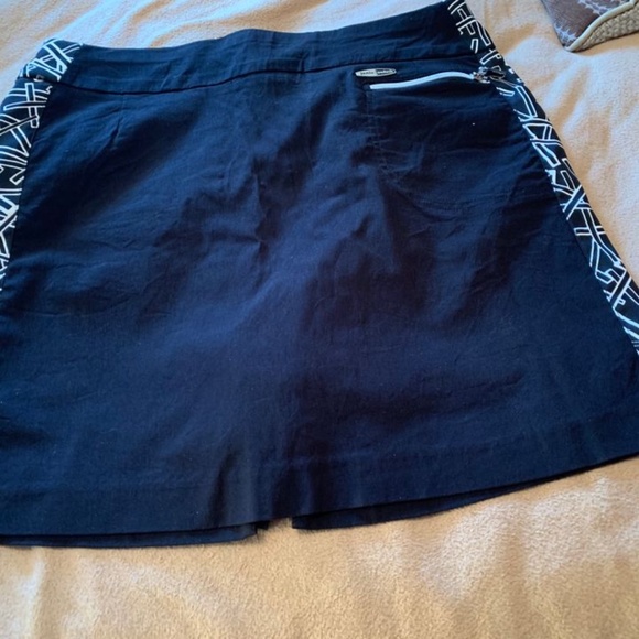 Quality GOLF/SPORT Skirt - Picture 2 of 4
